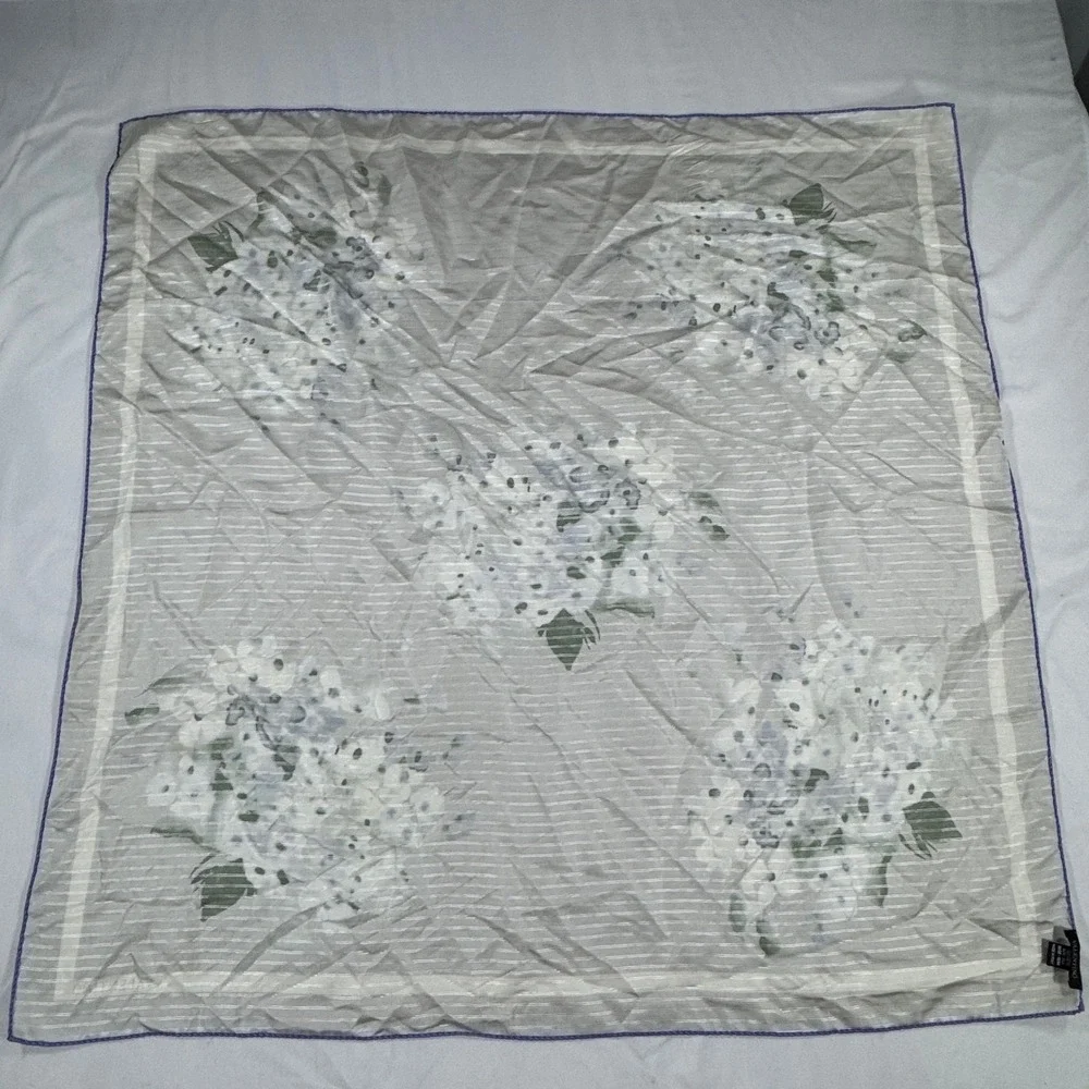 Valentino Silk Scarf Floral Bouquet Tan Purple White Square Made in Italy 34x34